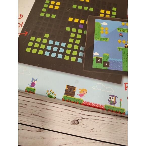 Mattel Bloxels Build Your Own Video Game (Discontinued by Manufacturer) - Picture 3 of 11